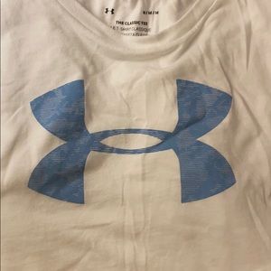 Women’s Under Armour tee